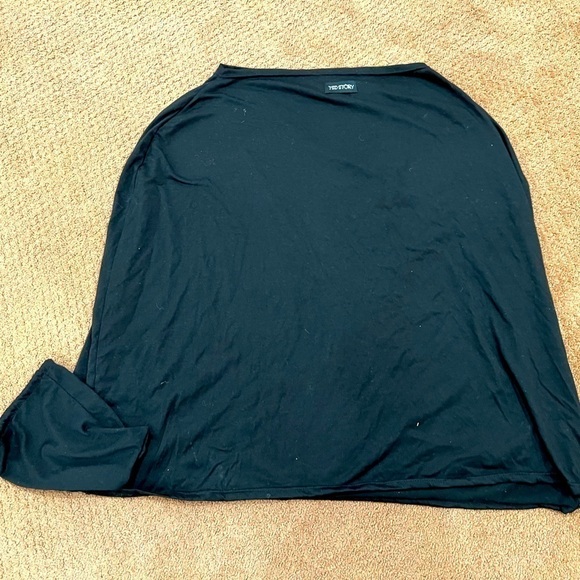 Black Multi-Purpose Breastfeeding Coverup, Carrier Cover, High Chair Cover - Picture 1 of 3